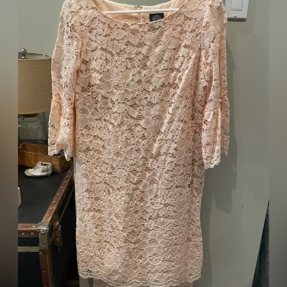 New Vince Camuto lace shift dress with bell sleeves